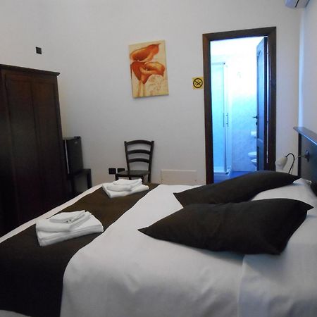 Bed & Breakfast Giardini Di Marzo Lecce Exteriör bild