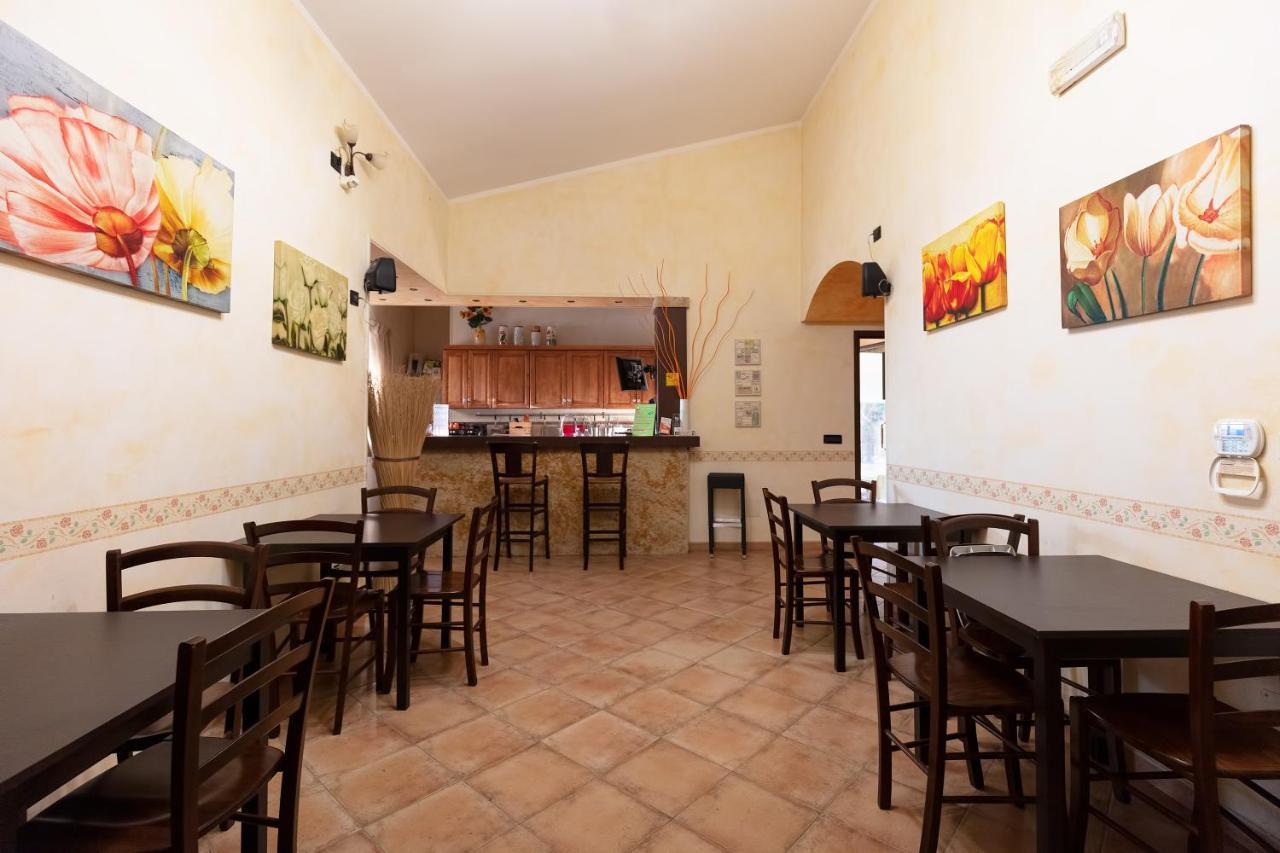 Bed & Breakfast Giardini Di Marzo Lecce Exteriör bild