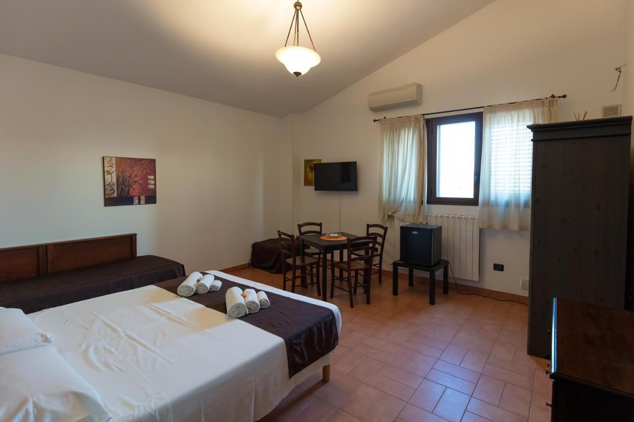 Bed & Breakfast Giardini Di Marzo Lecce Exteriör bild