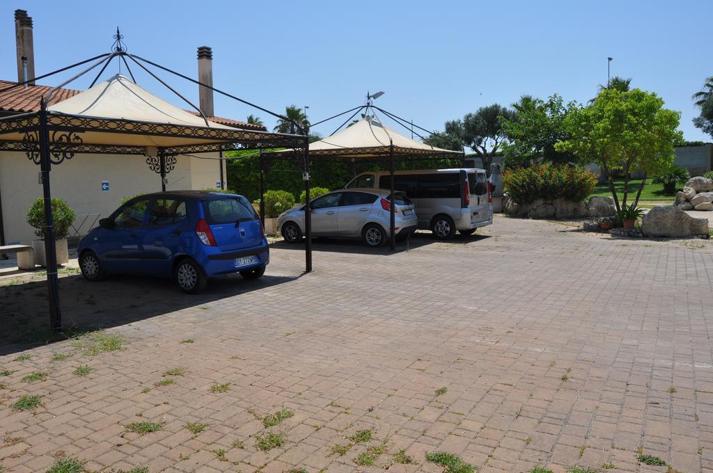 Bed & Breakfast Giardini Di Marzo Lecce Exteriör bild