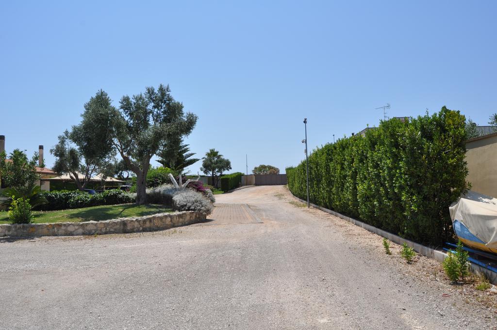Bed & Breakfast Giardini Di Marzo Lecce Exteriör bild