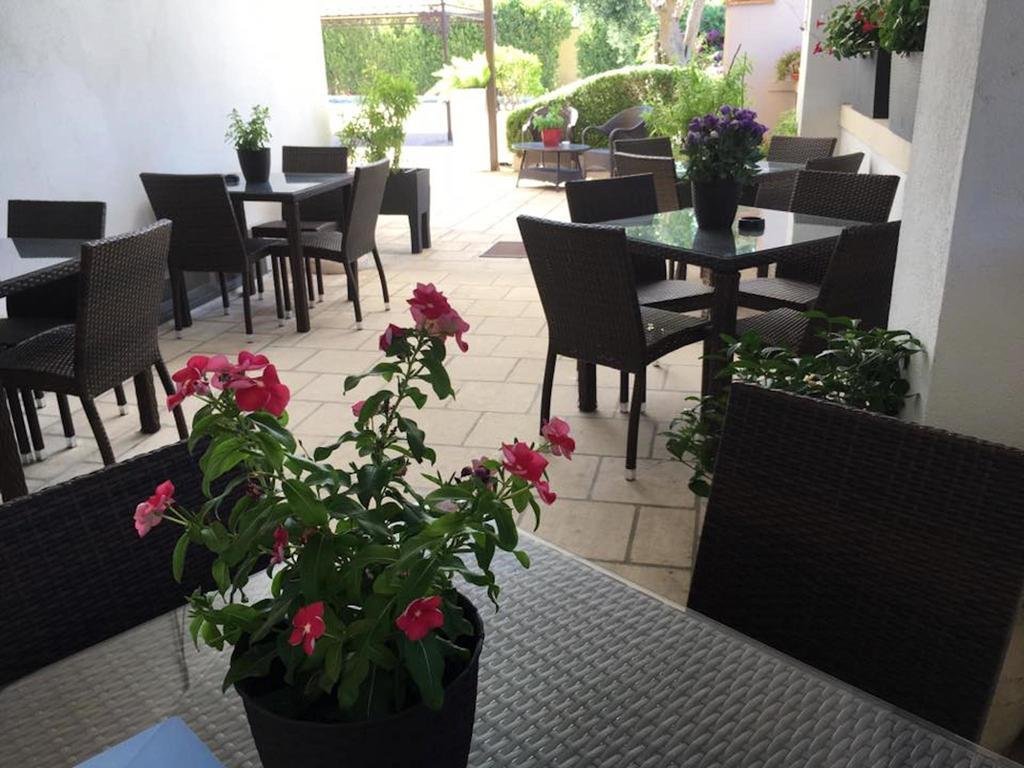 Bed & Breakfast Giardini Di Marzo Lecce Exteriör bild