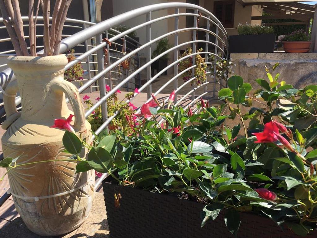 Bed & Breakfast Giardini Di Marzo Lecce Exteriör bild