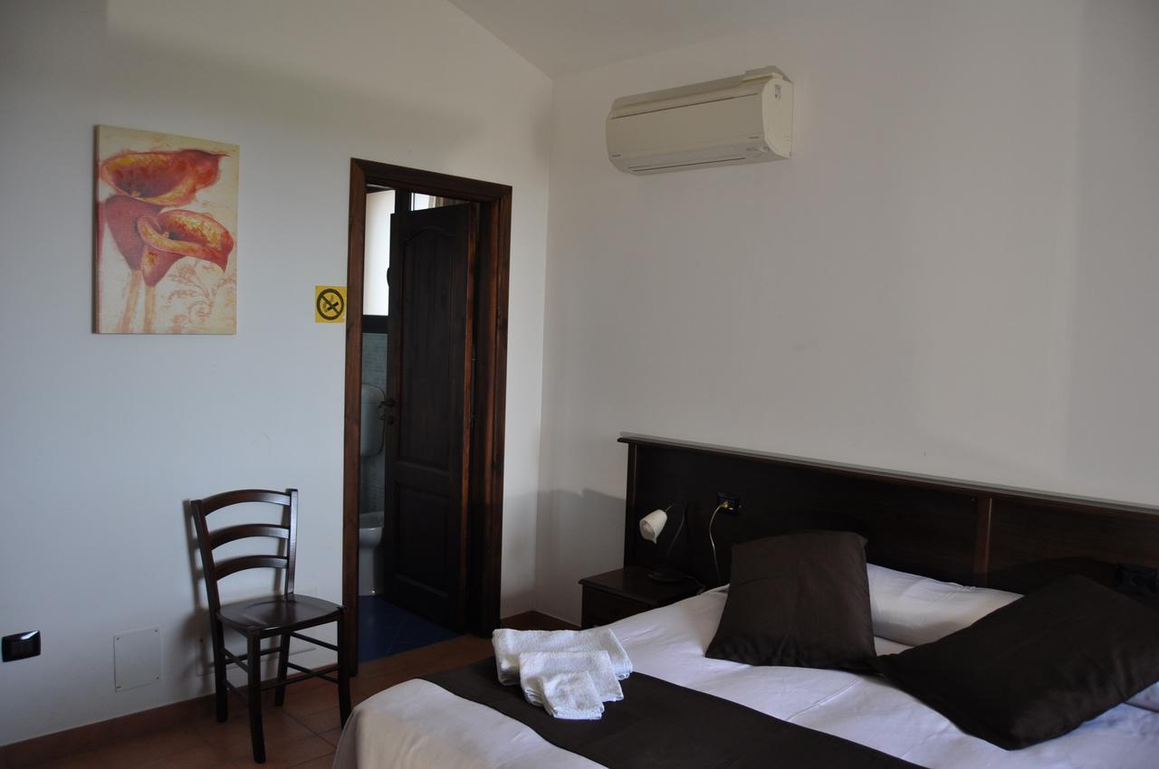 Bed & Breakfast Giardini Di Marzo Lecce Exteriör bild