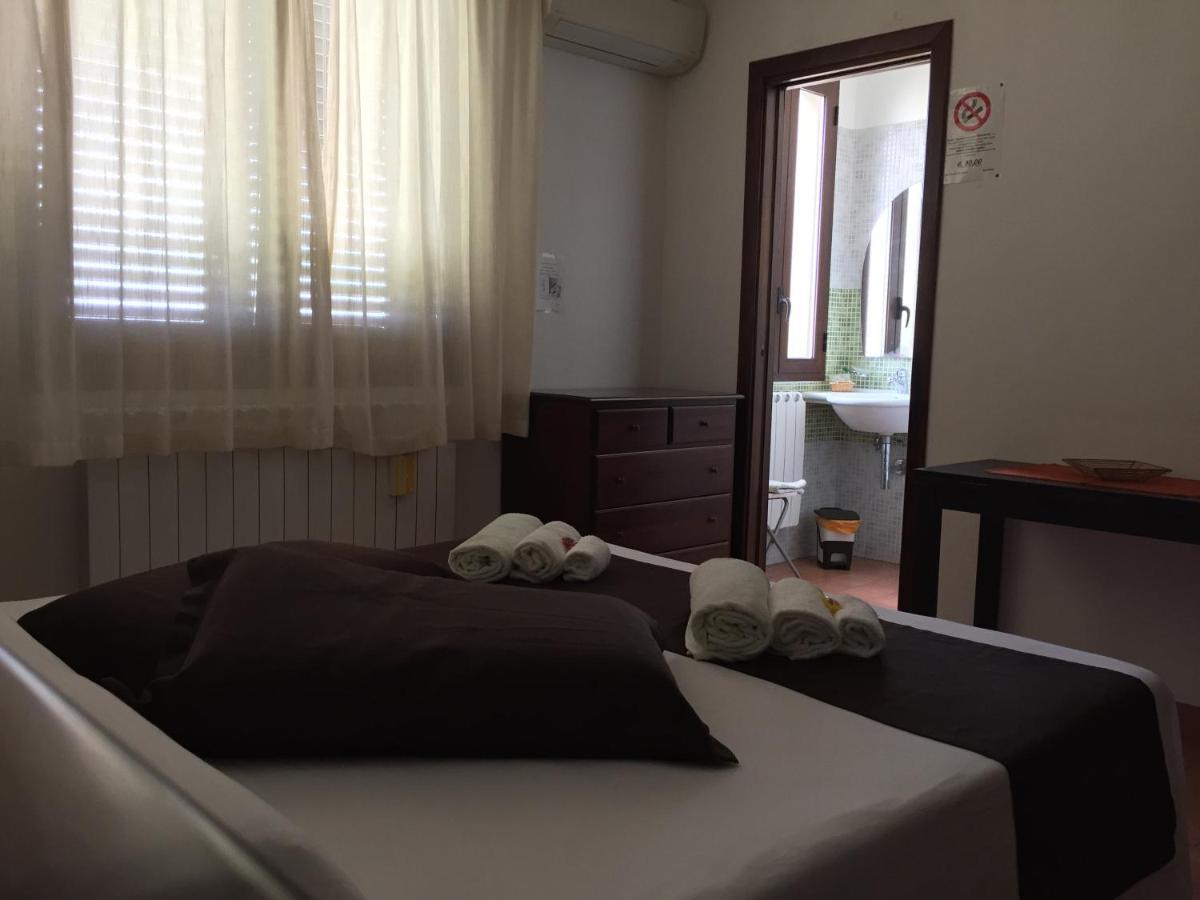 Bed & Breakfast Giardini Di Marzo Lecce Exteriör bild